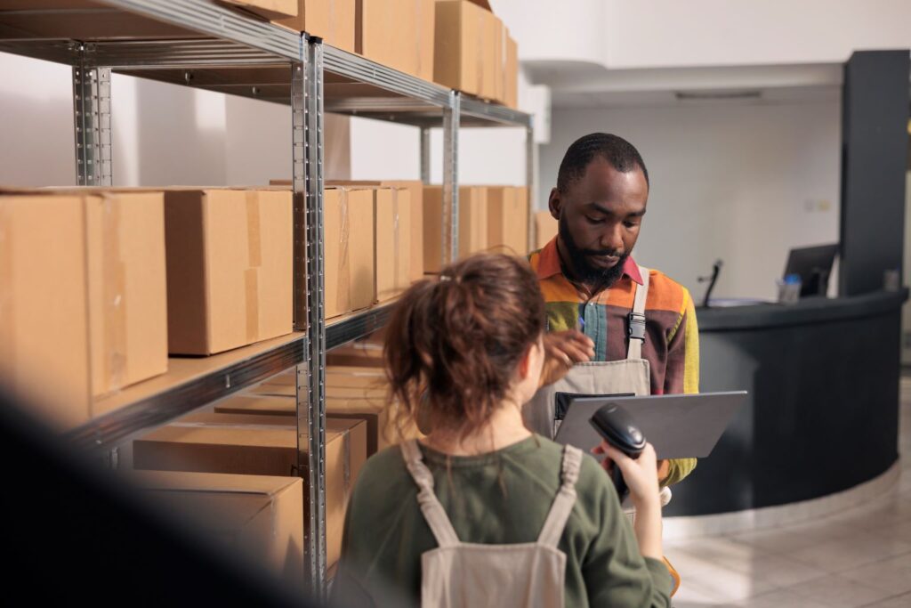 scanning-cardboard-box-using-store-scanner